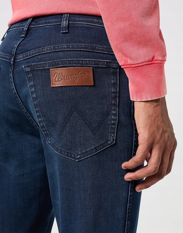 Wrangler Texas Slim Wild Horse Free to Stretch Jeans W44 L30