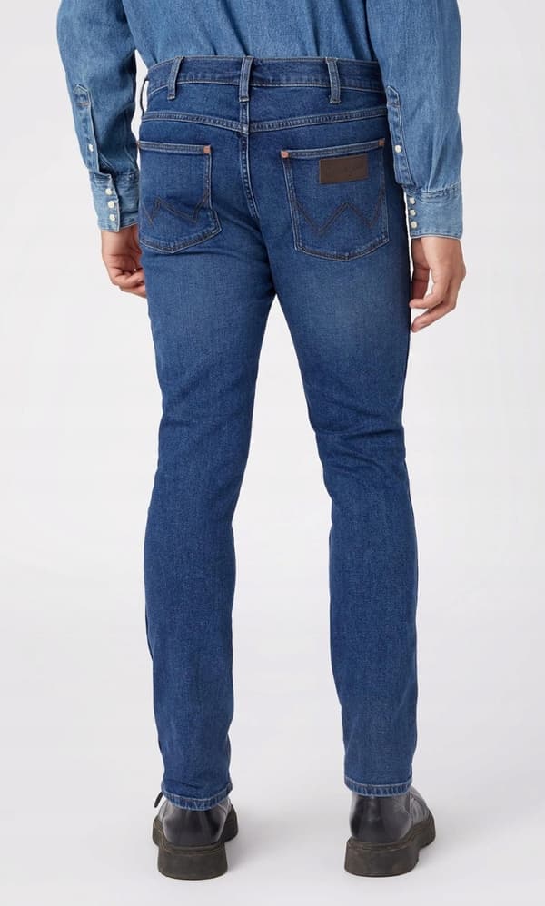 Wrangler LARSTON The Rock FITTED JEANS MÖRK DENIM W31 L34