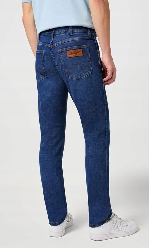 Wrangler LARSTON Harvey VAPAASTI JOUSTAVAT ISTUVAT FARKUT W29 L32