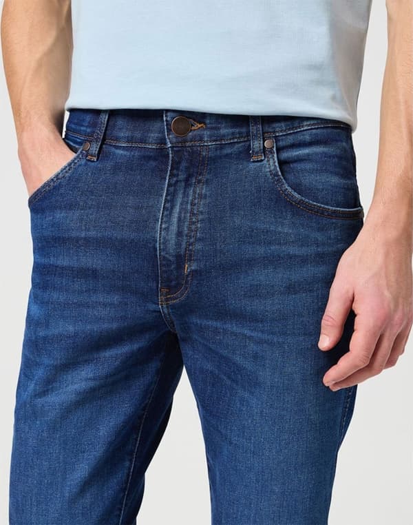 Wrangler LARSTON Harvey VAPAASTI JOUSTAVAT ISTUVAT FARKUT W29 L32
