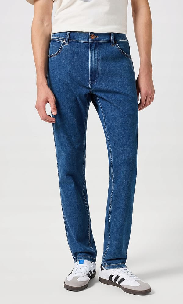 Wrangler RIVER Coldwater KLASSISKE MØRKE JEANS MED SLIMME AFSLAPNING W31 L32