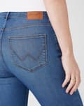 Pikkukuva 7 / 7: Wrangler HIGH SKINNY NAISTEN HIGH SKINNY -FARKUT W28 L32