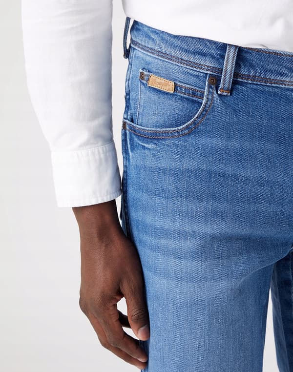 Wrangler TEXAS Nya Favoriter DENIM KLASSISKA RAKTA JEANS W42 L36