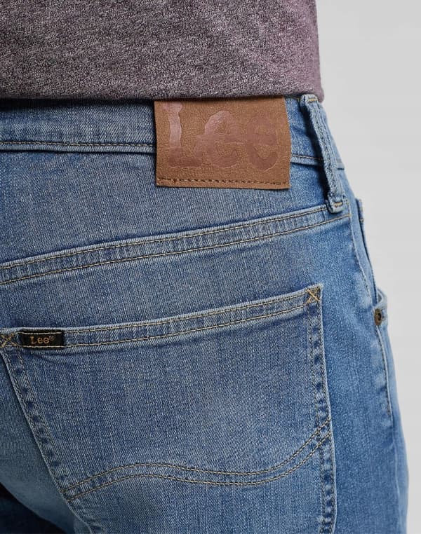 Lee DAREN REGULAR Williamsburg ENKLE LETTE TYNDE SOMMERJEANS W32 L30
