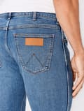 Pikkukuva 6 / 6: Wrangler LARSTON SLIM TAPERED Uusi suosikki TAPERED BLUE -FARKUT W34 L36