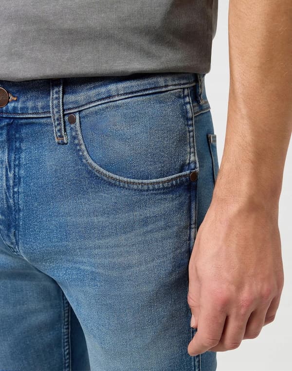 Wrangler GREENSBORO Käsintehdyt EPIC SOFT SUPER SOFT STRETCH DENIM -farkut W38 L34