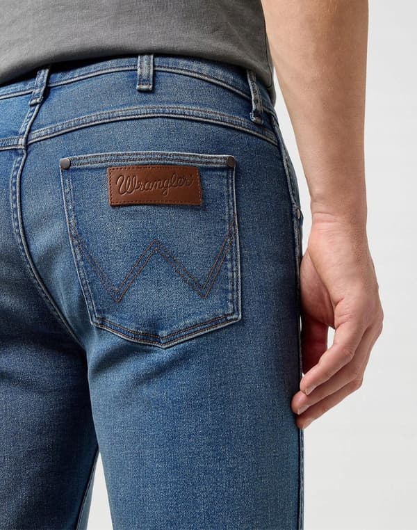 Wrangler GREENSBORO Käsintehdyt EPIC SOFT SUPER SOFT STRETCH DENIM -farkut W38 L34
