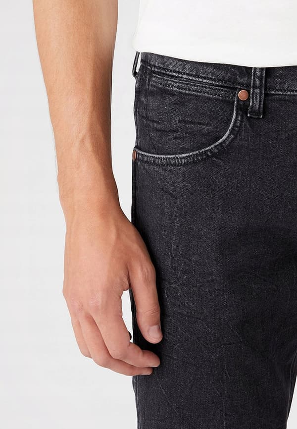 Wrangler LARSTON Black Lightning HERITAGE COLLECTION MUSTAT FARKUT W31 L32
