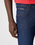 Miniatyrbild 6 av 7: Wrangler Texas Rinse & Shine Tunn Marinblå Jeans W34 L30