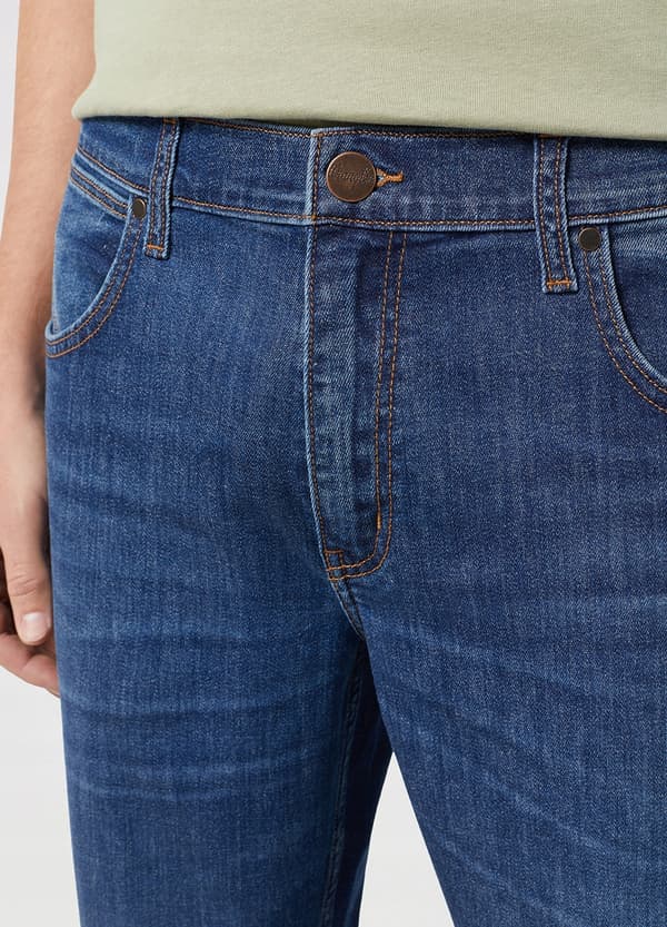 Wrangler Greensboro Winston Superfabricerad Mörk Jeans W31 L34