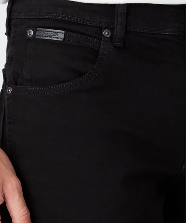 Wrangler TEXAS SLIM Black Valley SVART W48 L34