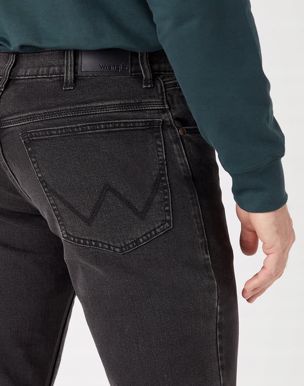 Wrangler STRAIGHT Authentic Grey CLASSIC STRAIGHT GREY DENIM W31 L30