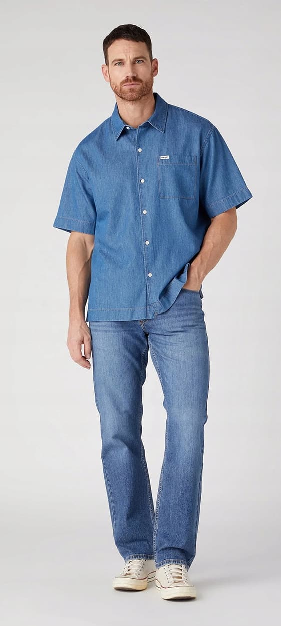 Wrangler Rak Blå Dawn Jeans Som Gammal Rak Enfärgad Pewex W33 L34