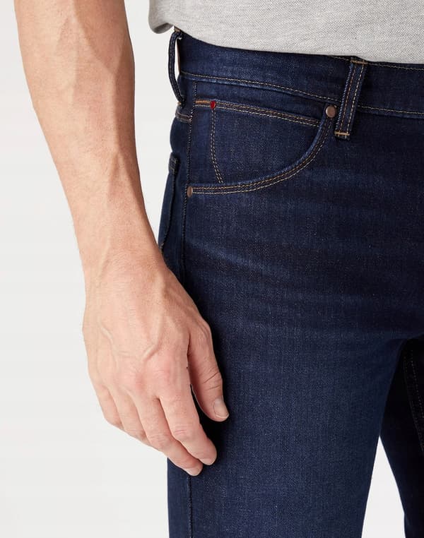 Wrangler REGULAR Begagnad Blå KLASSISK MARINBLÅ DENIM W31 L32
