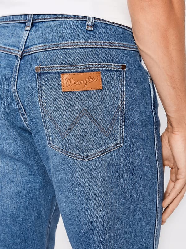 Wrangler FRONTIER RELAXED Favorite RAK W33 L34