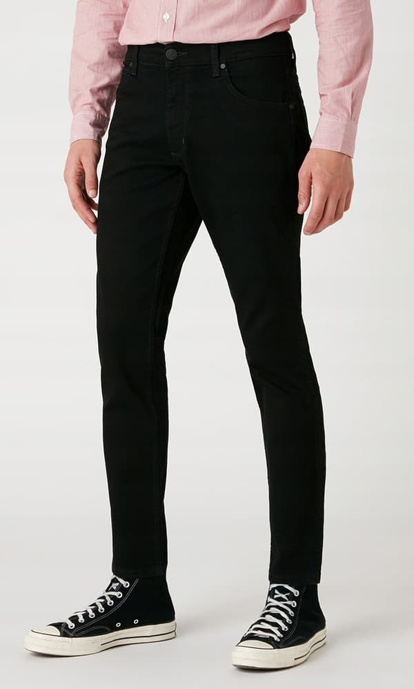 Wrangler Greensboro Black Valley Simple Black Denim W46 L36