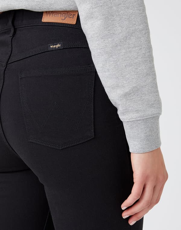 Wrangler SKINNY Svarta SVART HÖGA TUBE W29 L32