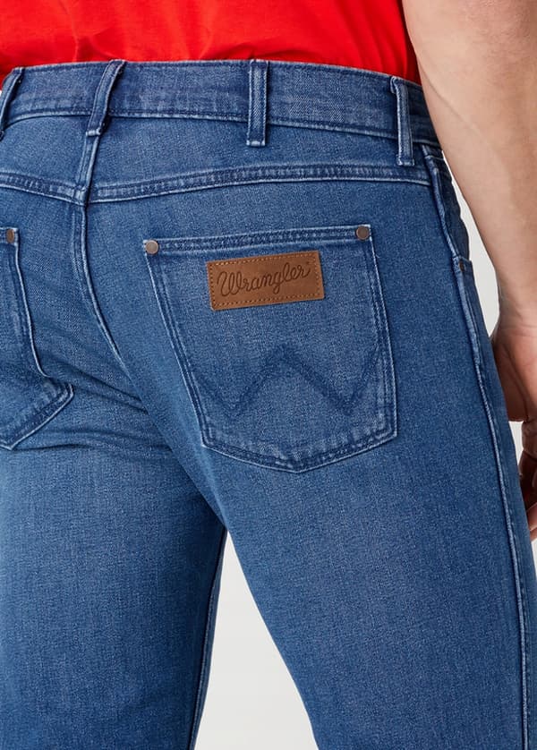Wrangler GREENSBORO REGULAR Aries Blå LIGHT BEN DENIM W40 L30