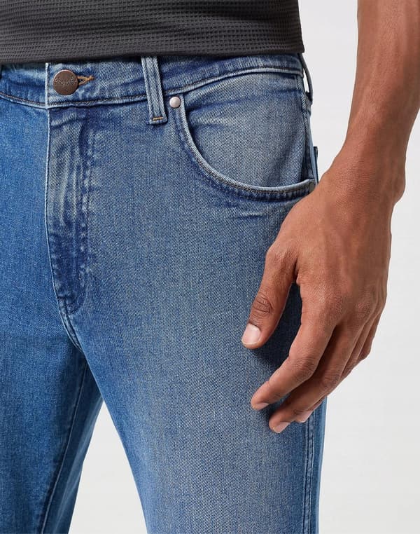 Wrangler LARSTON SLIM TAPERED Garner TAPERED BLÅ JEANS W30 L34