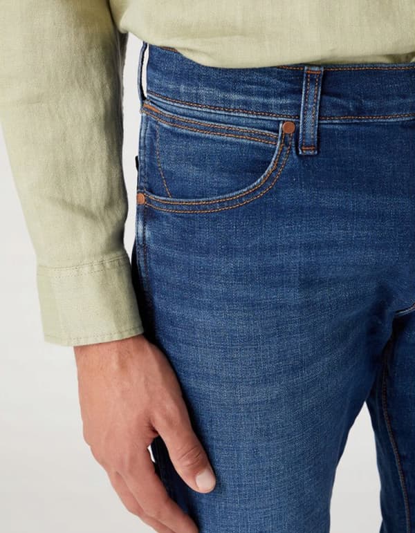 Wrangler LARSTON SLIM TAPERED For Real TAPERED DARK DENIM W36 L34