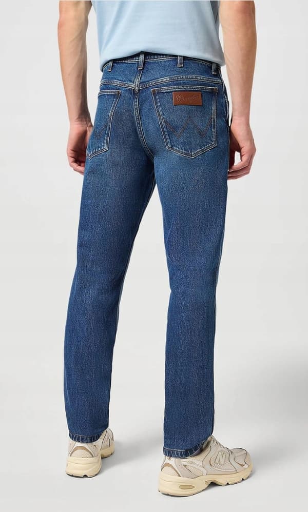 Wrangler River Seeing Double Klassisk konisk mørk denim W31 L32