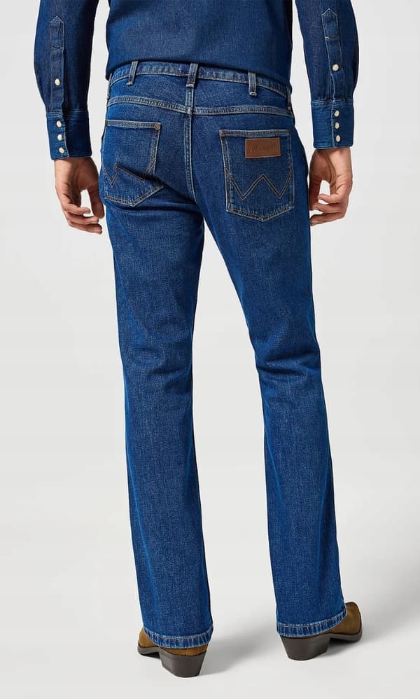 Wrangler HORIZON REGULAR STÖVEL Mjukt Fade FLARE MÖRK DENIM W31 L32