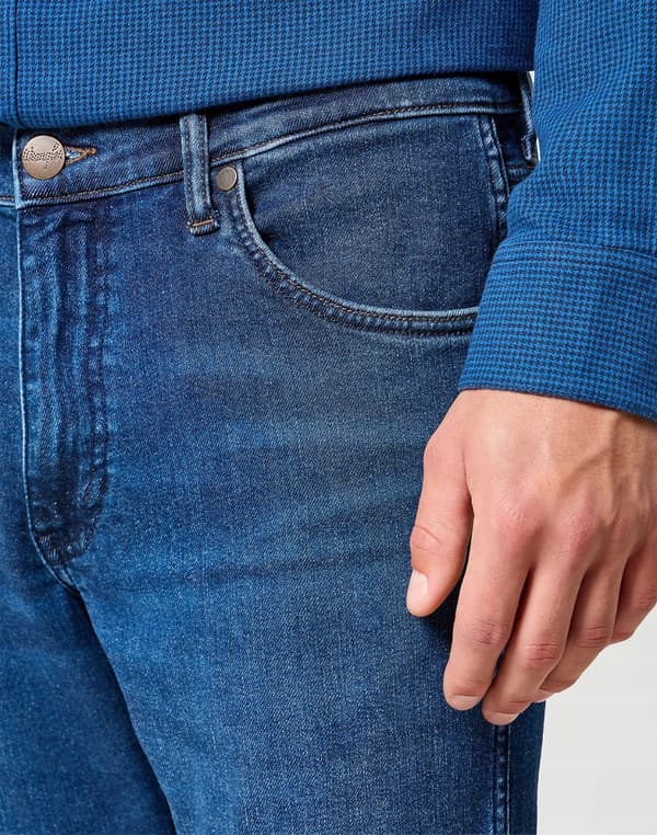 Wrangler GREENSBORO Dark Trails BØRSTEDE 365 VARME, LIGE MØRKE JEANS W32 L36