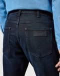 Miniatyrbillede 7 af 8: Wrangler GREENSBORO REGULAR Dybblå Sort STRAIGHT MARINEBLÅ DENIM W36 L34