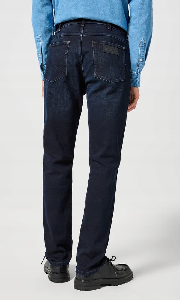 Wrangler GREENSBORO REGULAR Djupblå Svart RAK MARINBLÅ DENIM W32 L34