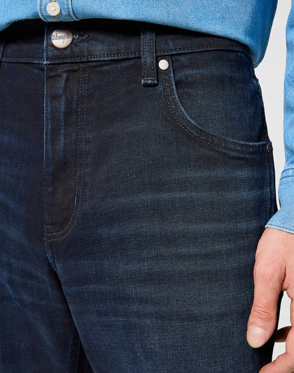 Wrangler GREENSBORO REGULAR Djupblå Svart RAK MARINBLÅ DENIM W32 L34
