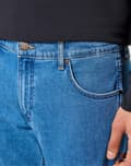 Miniatyrbillede 6 af 8: Wrangler GREENSBORO Saddlestone NY KOLLEKTION SIMPLE DARK DENIM W34 L34