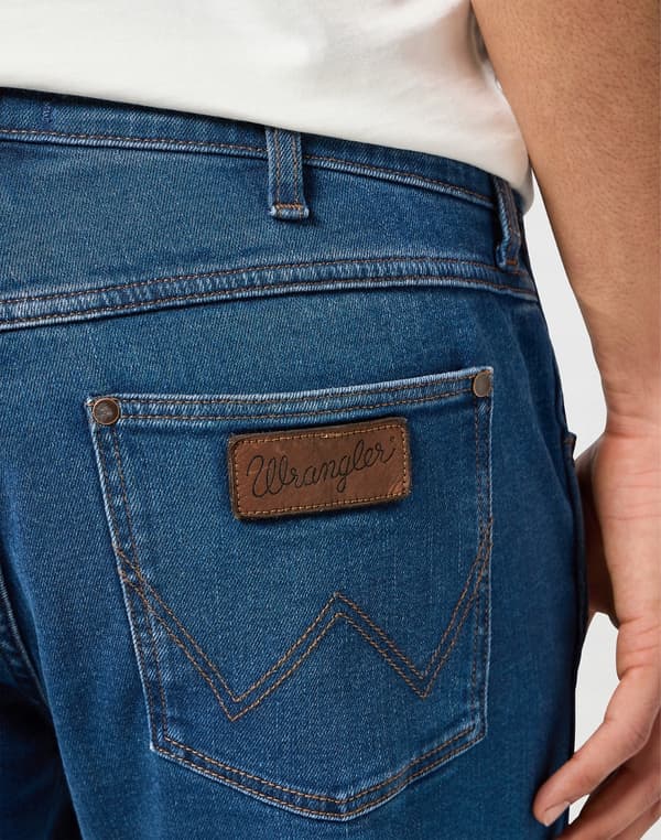 Wrangler GREENSBORO Siniharmaa UUSI MALLISTO SIMPLE DARK DENIM W30 L32