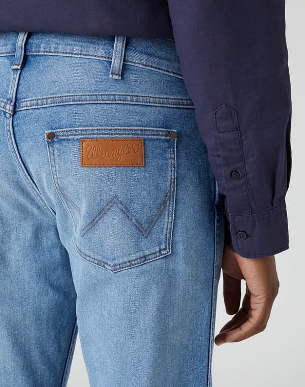 Wrangler Greensboro Cool Twist 365 Cool andningsbara blå jeans W44 L32