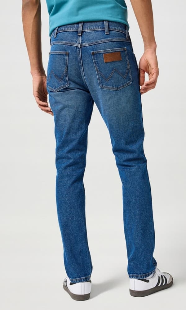 Wrangler LARSTON SLIM Raindrop FITTED TAPERED DARK DENIM W31 L32