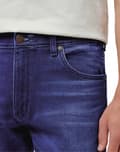 Pikkukuva 6 / 8: Wrangler LARSTON Blue Jam VAPAASTI JOUSTAVAT MUKAVAT TUMMAT FARKUT W33 L34