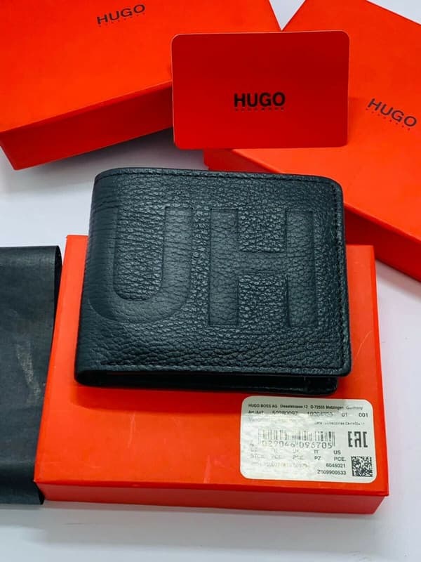 HUGO BY HUGO BOSS VICTORIAN 4 CC COIN BLACK GENUINE LEATHER BIFOLD WALLET