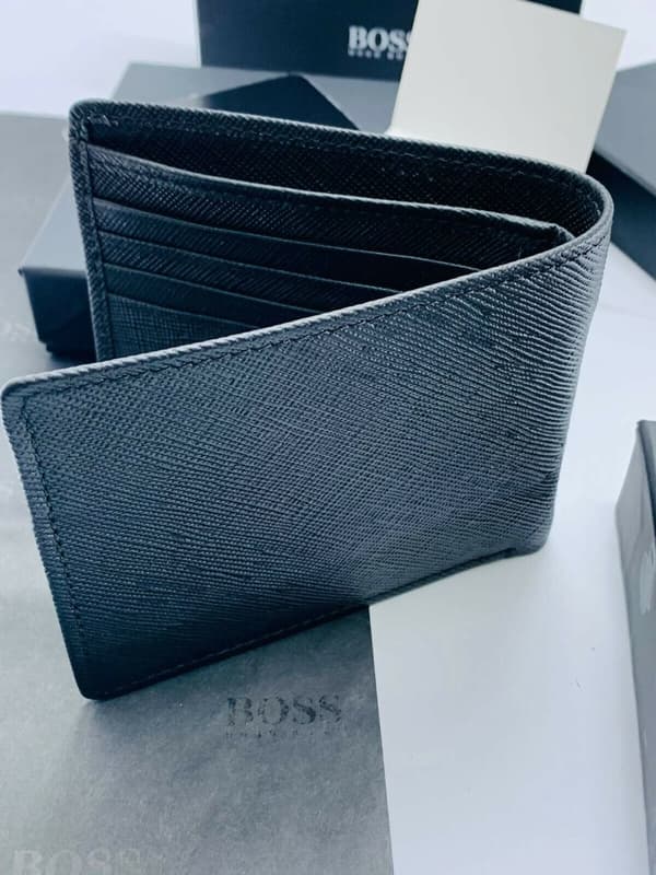 HUGO BOSS TIMELESS 4 CC COIN GENUINE MEN'S BLACK LEATHER WALLET