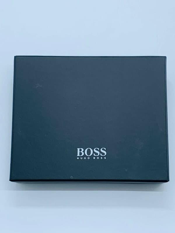 HUGO BOSS TIMELESS 4 CC COIN GENUINE MEN'S BLACK LEATHER WALLET