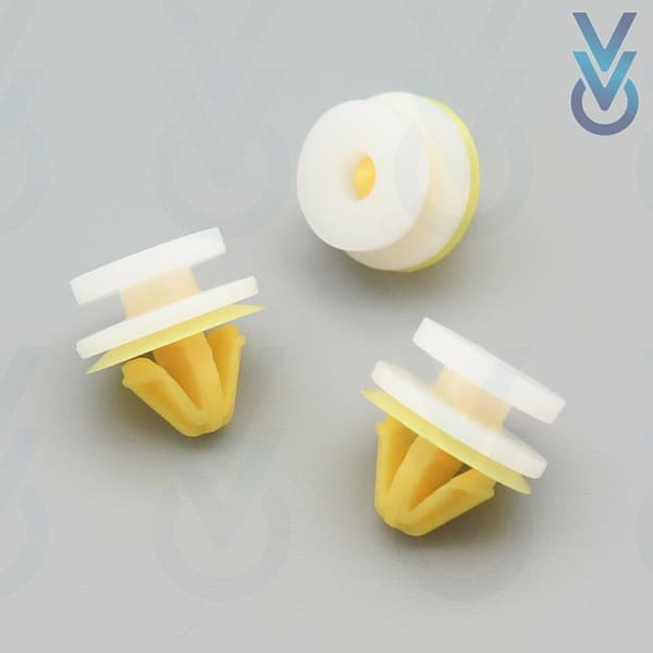 10x Tailgate Lining Clips & Boot Lid Lining Fasteners for some Vauxhall Vivaro