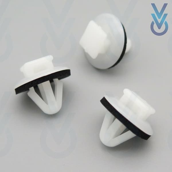 10x Tailgate Exterior Trim Clip Fasteners for some Toyota Land Cruiser