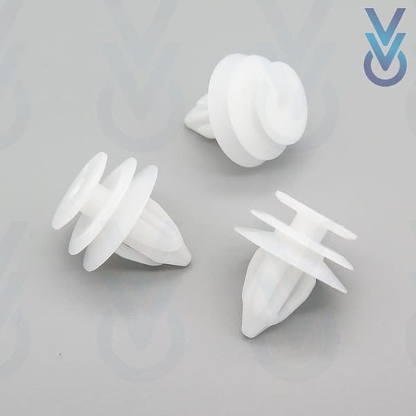 10x Tailgate Lining Clips & Boot Lid Lining Fasteners for some Nissan Leaf