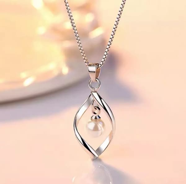 925 Sterling Silver Twisted Pearl Pendant Chain Necklace Womens Ladies Jewellery