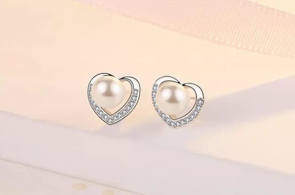925 Sterling Silver Crystal Heart Pearl Stud Earrings Women Girls Jewellery Gift