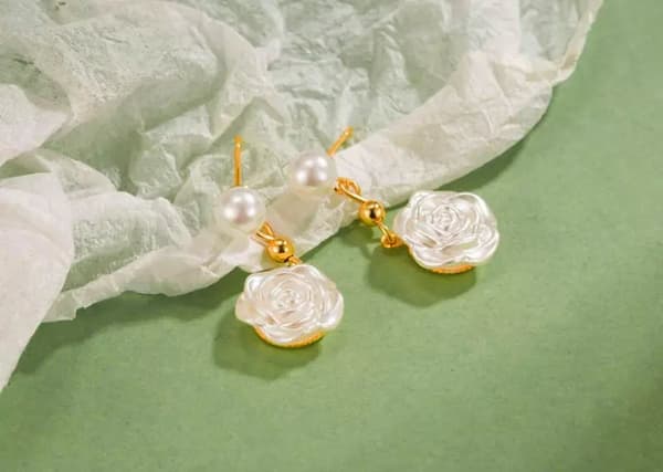 Women White Camellia Pearl Gold Dangle Drop Stud Earrings Jewellery Love Gift UK