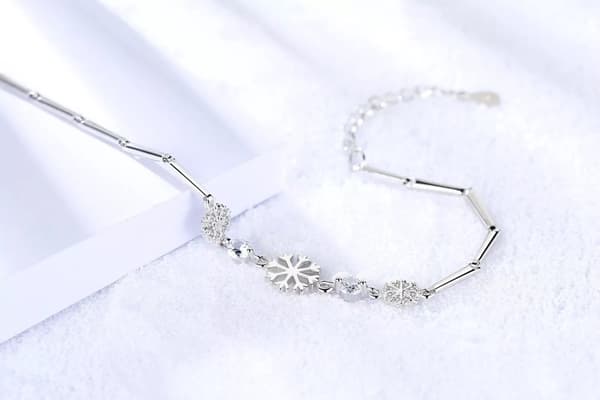 925 Sterling Silver Crystal Snowflakes Bracelet Women Jewellery Christmas Gift