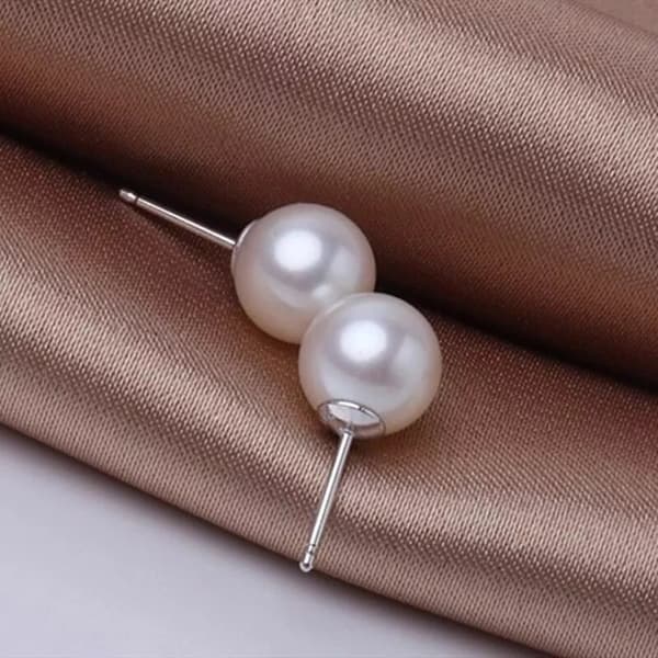 Beatutiful Pearl Stud Earrings 925 Sterling Silver Womens Girls Jewellery Gift