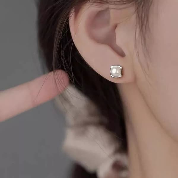 925 Sterling Silver Elegant Pearl Stud Earrings Women Girls Jewellery Gift