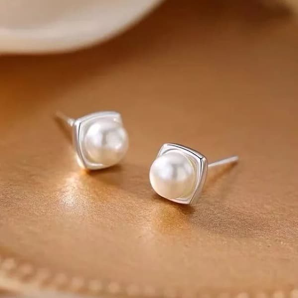 925 Sterling Silver Elegant Pearl Stud Earrings Women Girls Jewellery Gift
