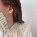 Miniatyrbillede 5 af 8: 925 Sterling Silver Beautiful Flower Stud Earrings Women Girls Jewellery Gift UK