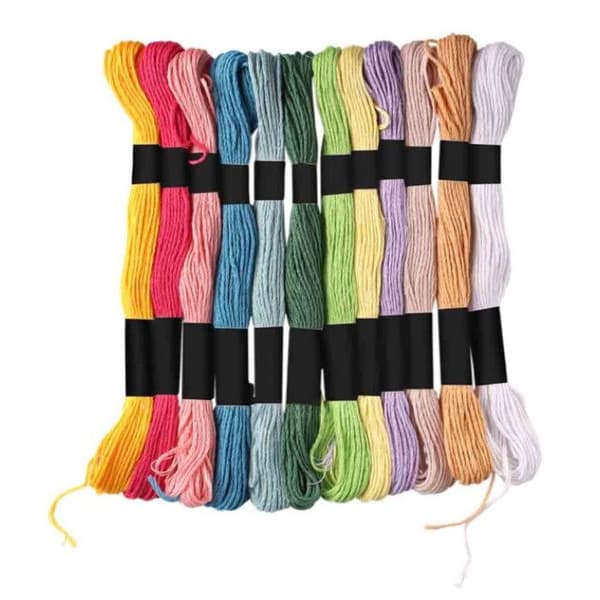 Fil armband Brasilien Bomullstrådar 12 färger. Pastell